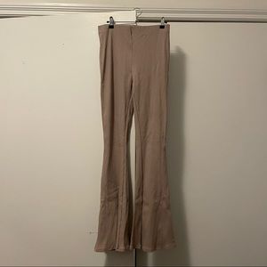 H&M Beige Ribbed Flared Leggings. NWT